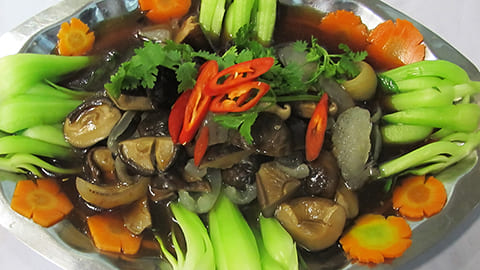 Cải thìa xào nấm đông cô Cải thìa xào nấm đông cô