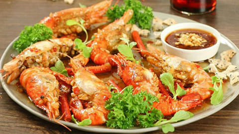 Tôm chiên bơ tỏi Tôm chiên bơ tỏi