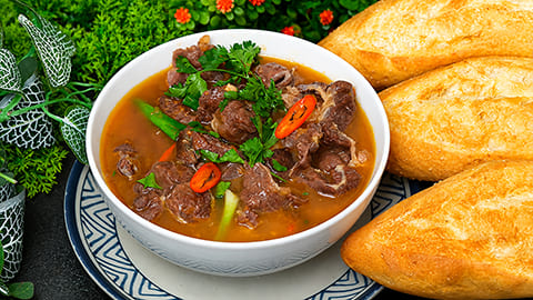 Thịt bò sốt vang Thịt bò sốt vang