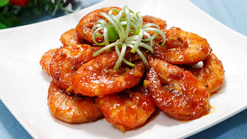 Cách làm tôm xào sa tế ngon chuẩn vị tại nhà Cách làm tôm xào sa tế ngon chuẩn vị tại nhà